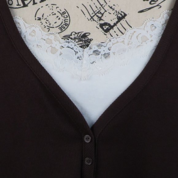 Essentials* Women's 3/4 Sleeve V-Neck Straight Hem Pullover Lace Blouse~ Size XL - Picture 6 of 15